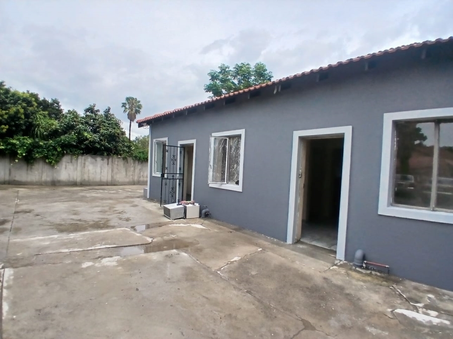 To Let commercial Property for Rent in Rustenburg Central North West